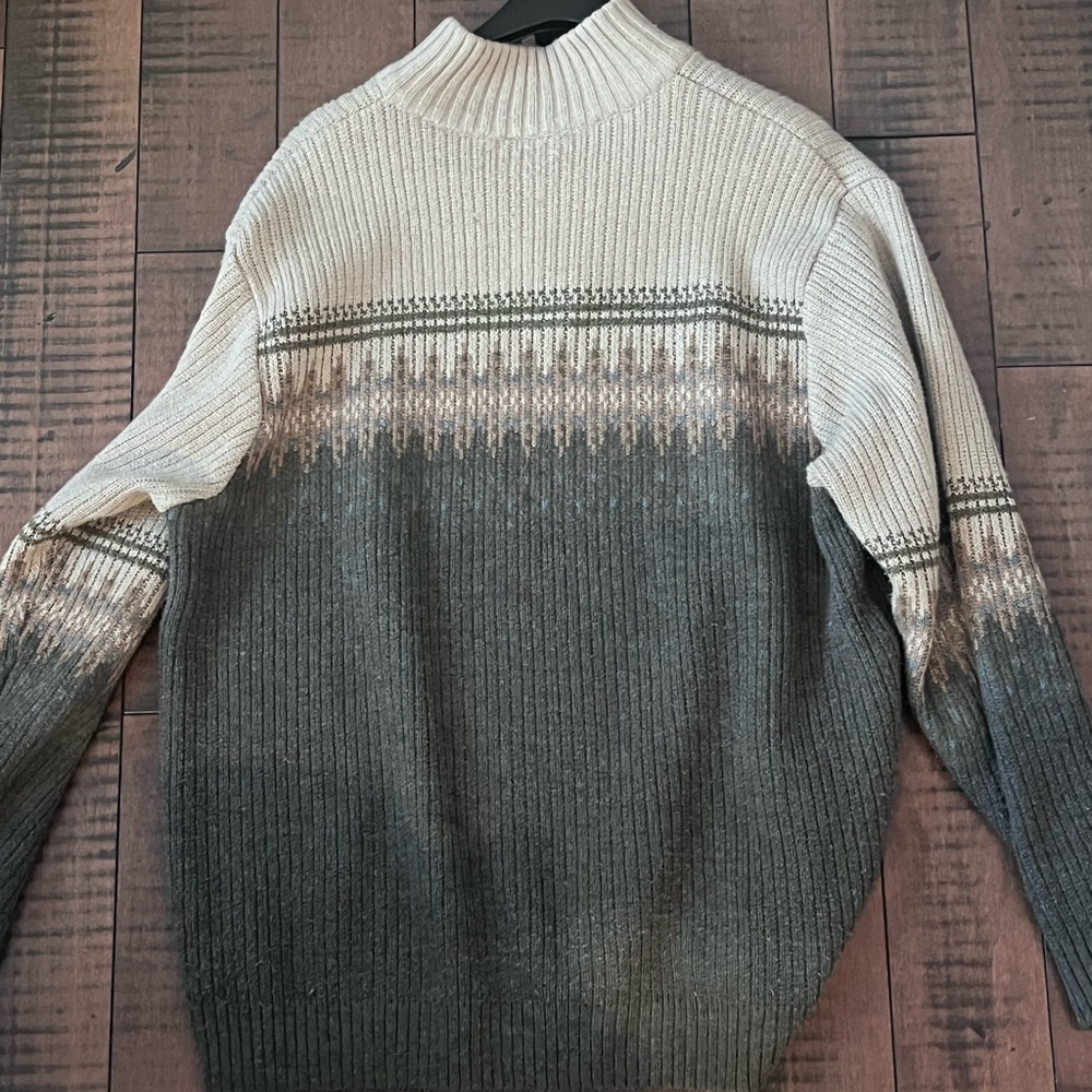 VINTAGE SWEATER - Picture 2 of 3